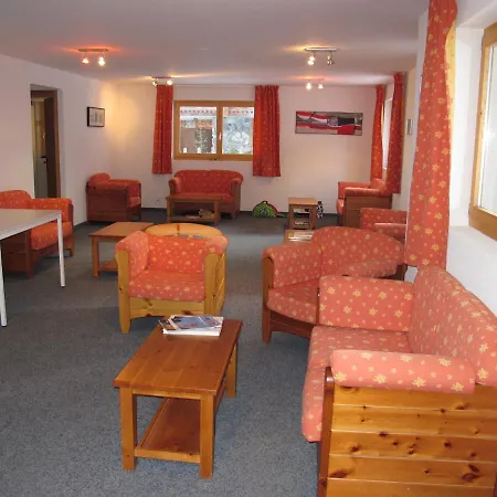 Theytaz Nend220 Ski In And Ski Out ננדה
